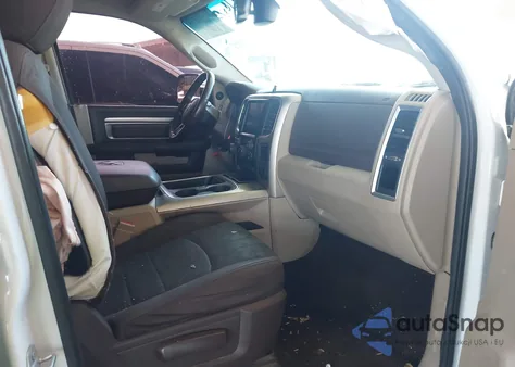 2015 Ram 1500 Lone Star z USA, uszkodzony, nr VIN 1C6RR7LT1FS749521